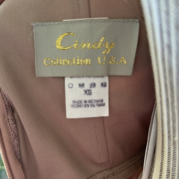 Prom formal mauve dress! New without tags! Never worn. - Picture 8 of 17